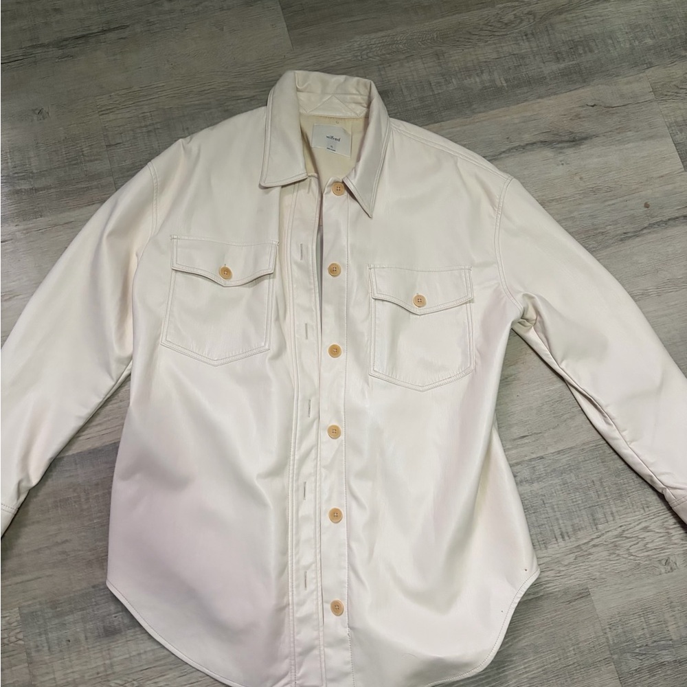 Aritzia Wilfred Cream Button-Up Shirt